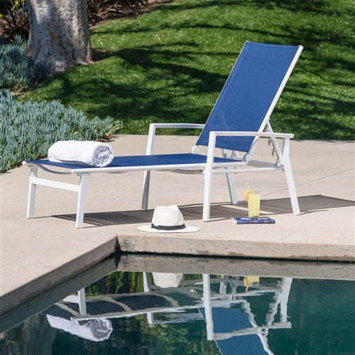 Hanover - Aluminum Sling Chaise Lounge - White/Navy-United Backyard