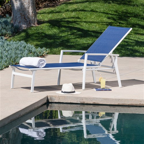 Hanover - Aluminum Sling Chaise Lounge - White/Navy-United Backyard