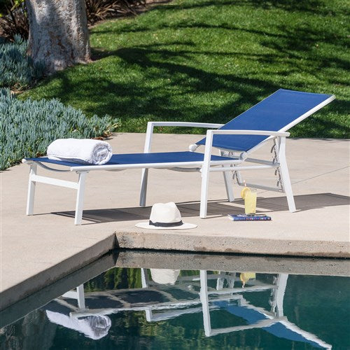Hanover - Aluminum Sling Chaise Lounge - White/Navy-United Backyard