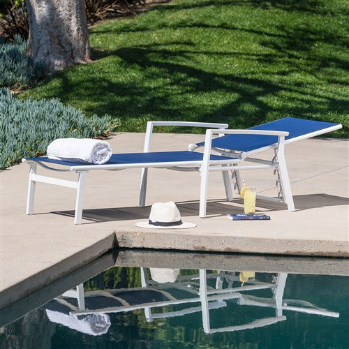 Hanover - Aluminum Sling Chaise Lounge - White/Navy-United Backyard